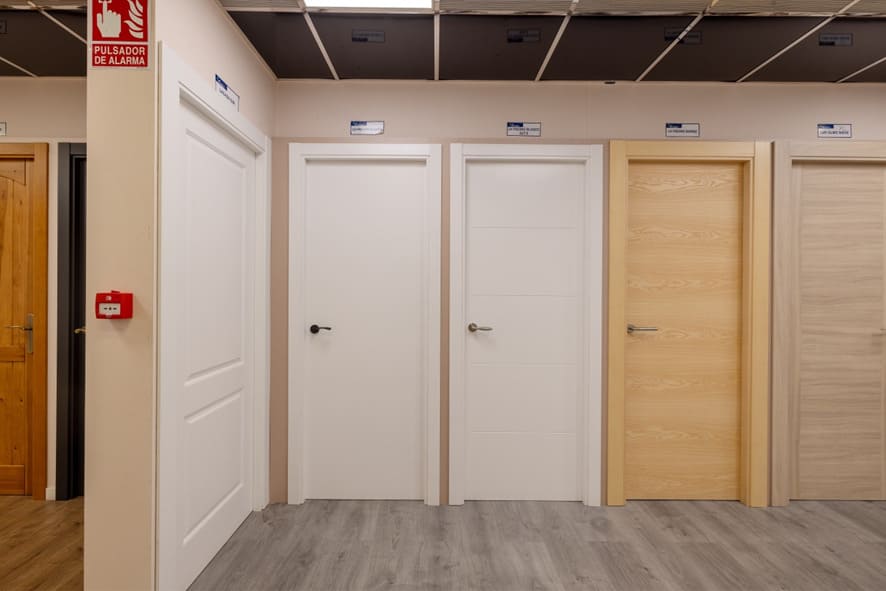 Cómo proteger tus puertas exteriores de la lluvia y la humedad